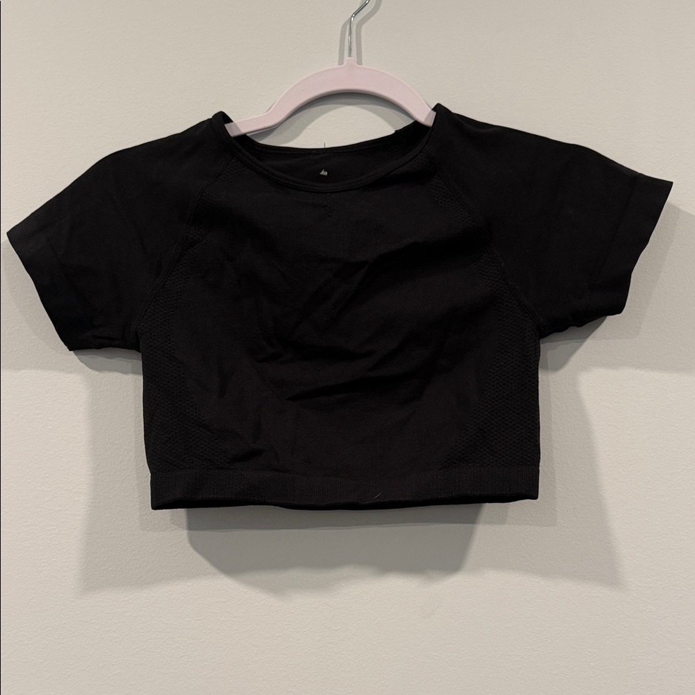 Womens Black Short Sleeve Workout Crop Top